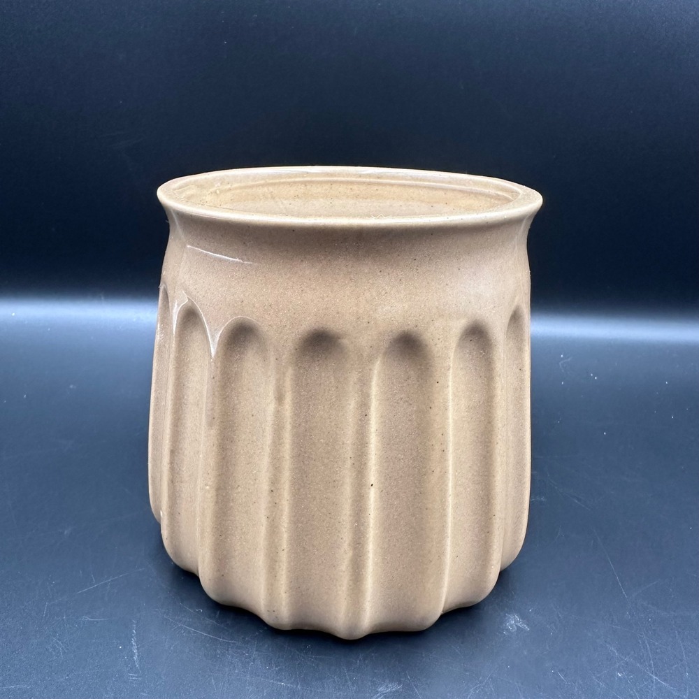 Hearth & Hand with Magnolia Salted Honey 20oz Soy Blend Fluted Ceramic Candle